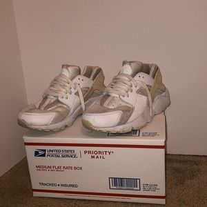 white huaraches size 7 For Sale !!